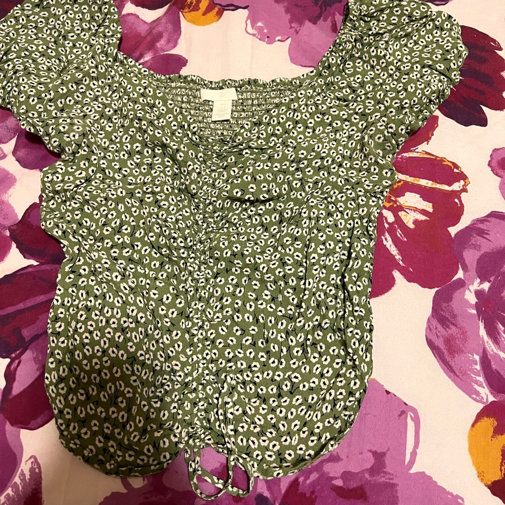 Green polka dot top